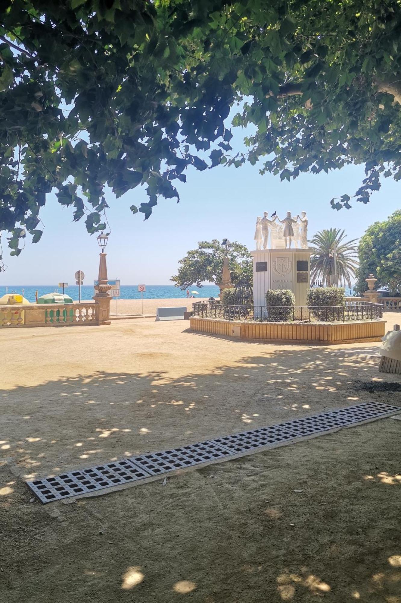 Apartamento Centrico En Calella Exterior foto